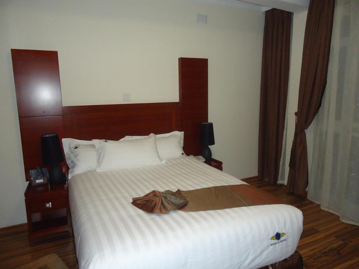 Miracle Hotel Addis Abeba Zewnętrze zdjęcie
